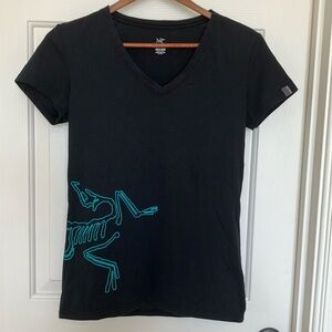 Arc’teryx tee shirt